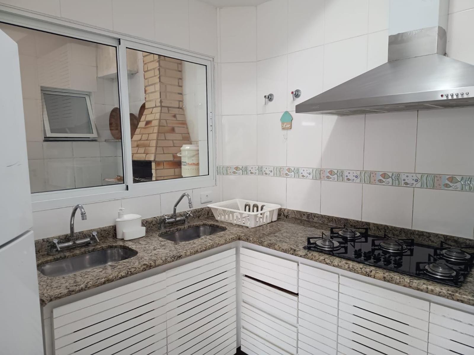 Casa Com Localizacao Privilegiada, A 140 Metros Da Praia Juquey Сан-Себастьян Экстерьер фото